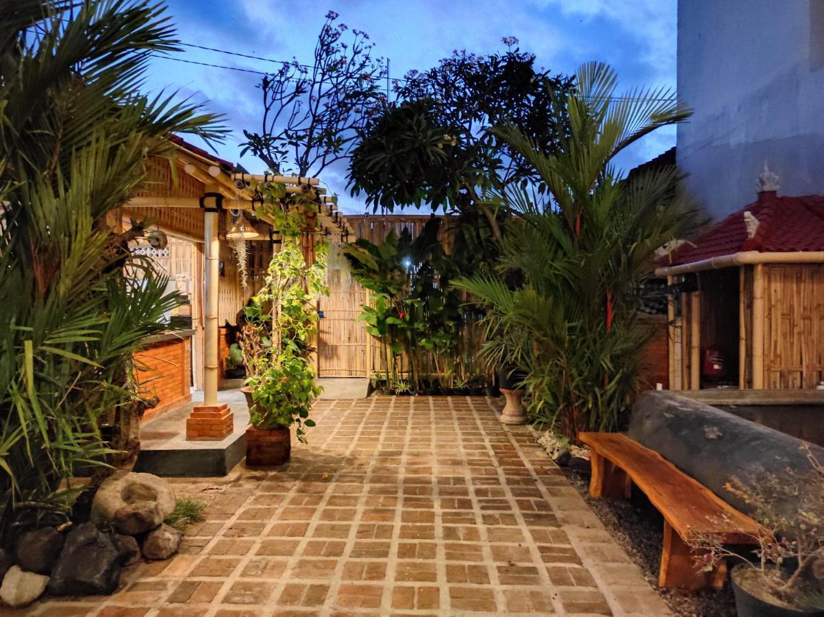 Kubu Di-Kayla'S Hotel Sanur Exterior foto